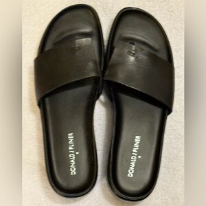 Donald Pliner Fifi Black Slide Sandals- Size 8 1/2